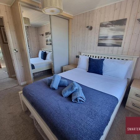 Milford On Sea - 4 Bedroom Lodge In Shorefield Country Park Milford on Sea Exterior foto